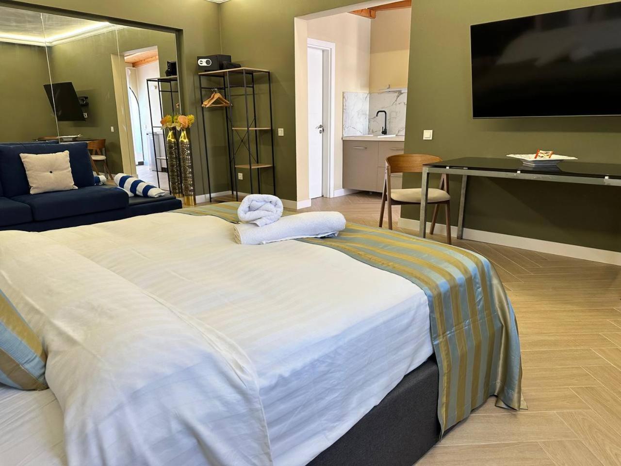 Miramar Boutique Apartments Adults Only คอร์ราเลโฮ ภายนอก รูปภาพ